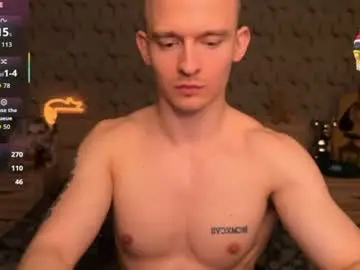Chaturbate Live Sex Cam of marvelboy_