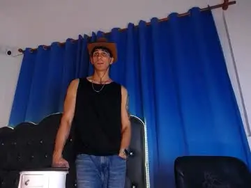 Chaturbate Live Sex Cam of kael_dominus