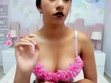 Chaturbate Nude Webcam of miabloom19