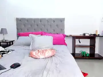 Chaturbate Sex Cam of laura__martiinez
