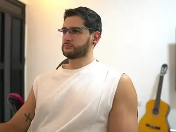 Chaturbate Free Live Porn of saimonhot1
