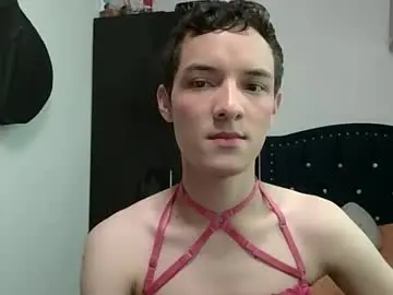 Chaturbate Watch Live Sex Cams of andytwi