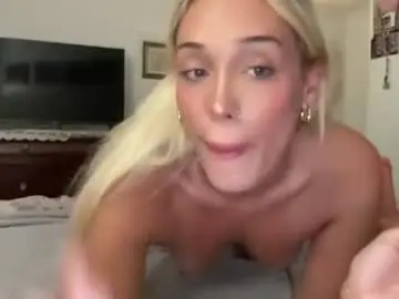 Chaturbate Nude Webcam of briiiibaby01