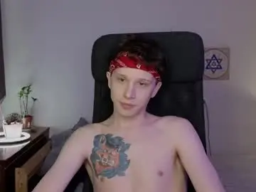Chaturbate Live Sex Cam of artycropp
