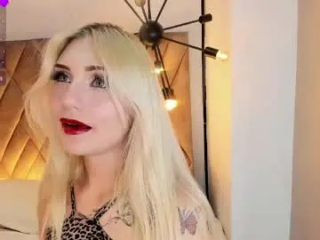 Chaturbate Nude Webcam of mariluu_