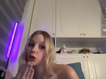 Chaturbate Watch Live Sex Cams of sexy_misses19
