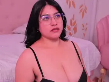 Chaturbate Live Sex Cam of alix_bay