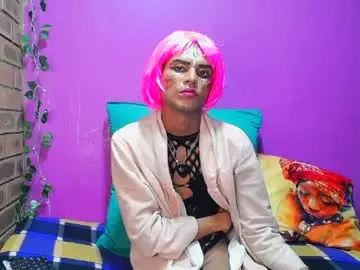 Chaturbate Nude Webcam of dadyslilslut24