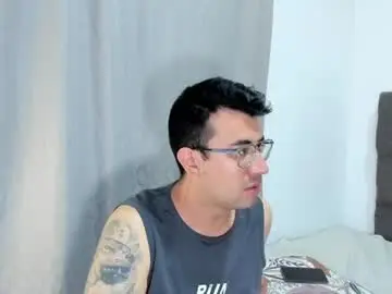 Chaturbate Live Sex Cam of paolaanddaniel
