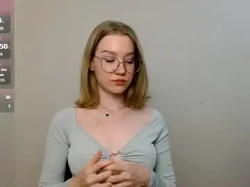 Chaturbate Live Sex Cam of abbymoore__