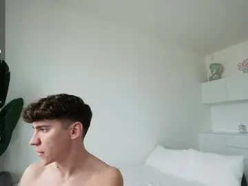 Chaturbate Free Live Porn of evan_white_