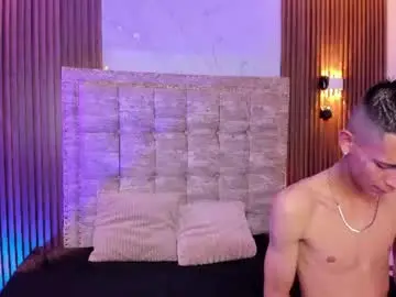Chaturbate Free Live Porn of jason_issabella