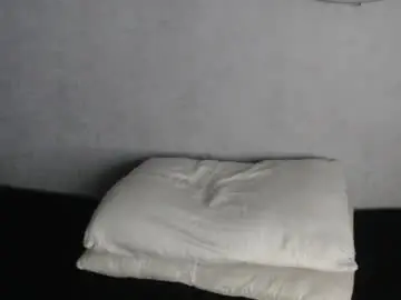 Chaturbate Watch Live Sex Cams of lucy__23