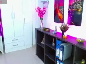 Chaturbate Sex Cam of makarena_medina