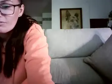 Chaturbate Watch Live Sex Cams of lolahueso