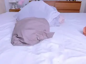 Chaturbate Live Sex Cam of _lyna