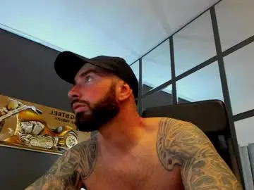 Chaturbate Live Sex Cam of arongrant