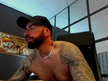 Chaturbate Live Sex Cam of arongrant
