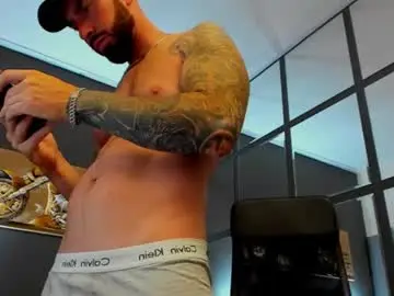 Chaturbate Nude Webcam of arongrant