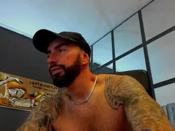 Chaturbate Live Sex Cam of arongrant