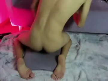 Chaturbate Live Porn of santi_twinkboy