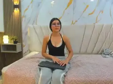 Chaturbate Adult Video Chat of serenaluna19