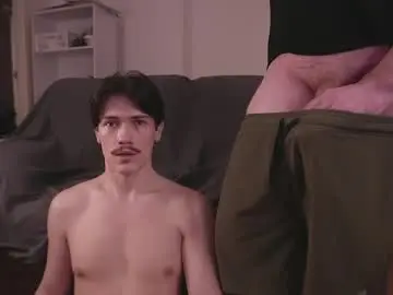 Chaturbate Live Sex Cam of andreyve