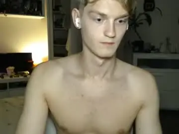 Chaturbate Live Sex Cam of daniel_yumm