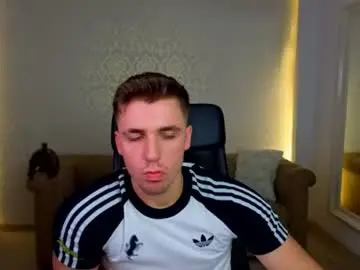 Chaturbate Live Sex Cam of kellenwest