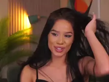 Chaturbate Free Porn Cam of yaracrave