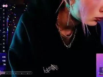 Chaturbate Live Sex Cam of _helencarter