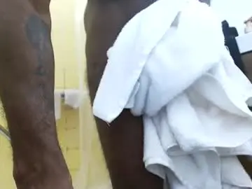 Chaturbate Live Sex Cam of dbetterthanhis