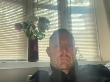 Chaturbate Live Sex Cam of junky345