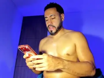 Chaturbate Best Webcam of mikesantoss1