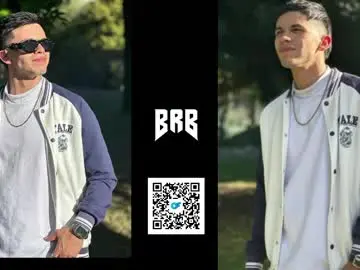 Chaturbate Live Sex Cam of phantom_bigger1