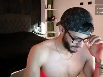 Chaturbate Live Porn of phantom_bigger1