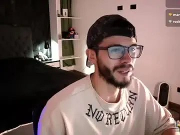 Chaturbate Free Live Porn of phantom_bigger1