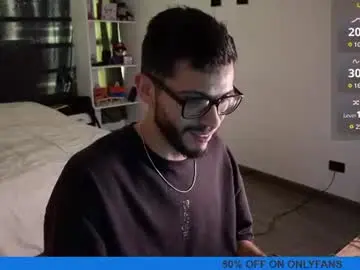 Chaturbate Live Porn of phantom_bigger1