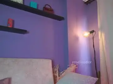 Chaturbate Sex Cam of roselinedior