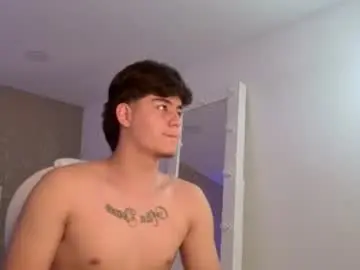Chaturbate Nude Webcam of maxxicruz