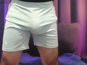 Chaturbate Live Sex Cam of meaty_roll