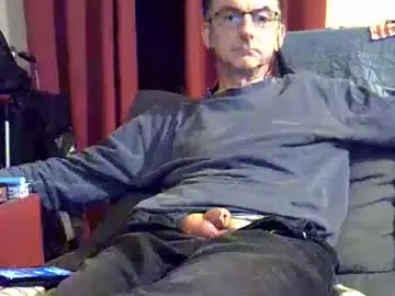 Chaturbate Live Sex Cam of 18remy45