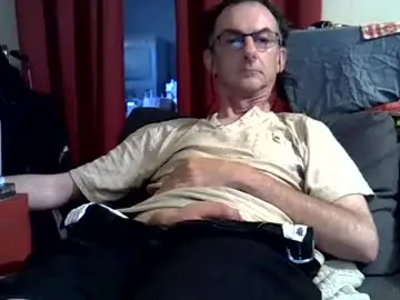 Chaturbate Live Sex Cam of 18remy45