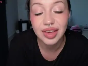 Chaturbate Free Live Porn of moranagoddess