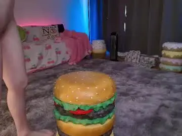 Chaturbate Live Sex Cam of skyewatson