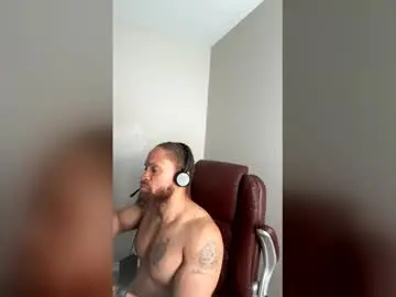 Chaturbate Live Sex of thomasgwhitecft