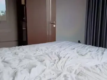 Chaturbate Live Porn of huge_vee
