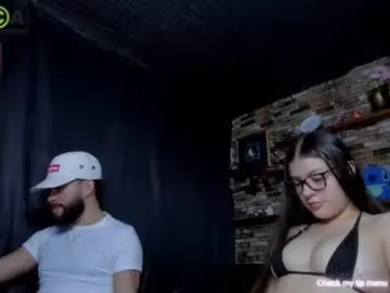 Chaturbate Live Sex Cam of mia_and_vincentt