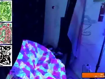 Chaturbate Watch Live Sex Cams of rainbowpony420