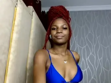 Chaturbate Live Sex Cam of raven_luxe